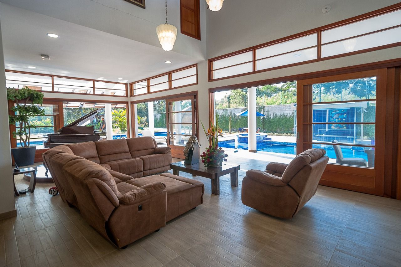 Casa de 5 alcobas en venta en Pance, Cali · foto 23 de 24