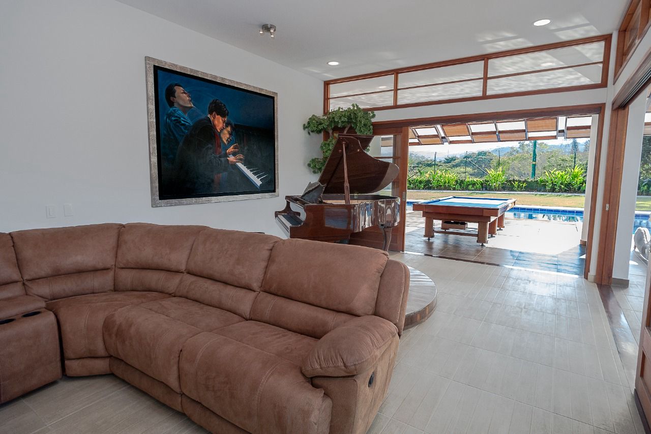 Casa de 5 alcobas en venta en Pance, Cali · foto 24 de 24