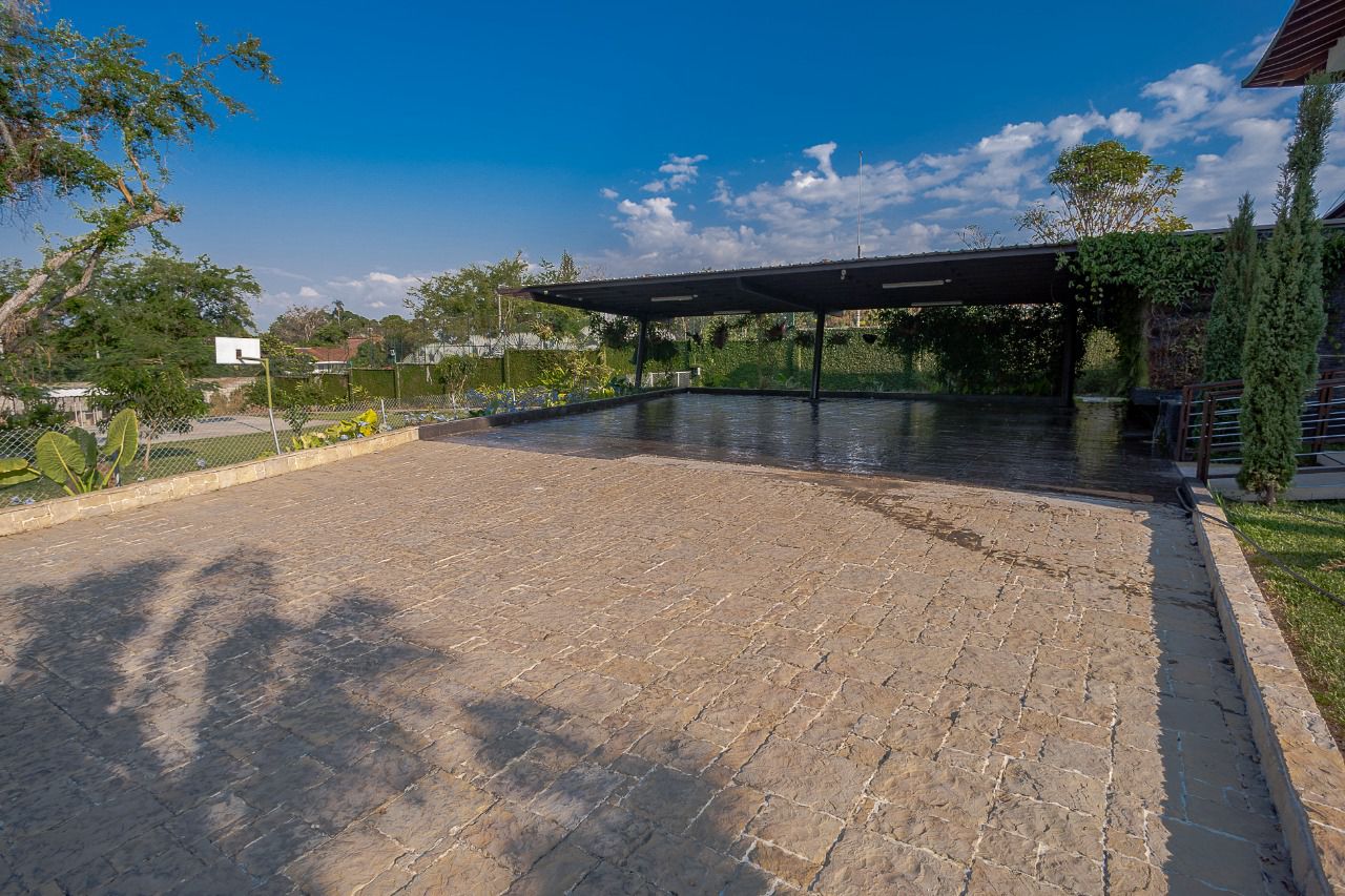 Casa de 5 alcobas en venta en Pance, Cali · foto 3 de 24