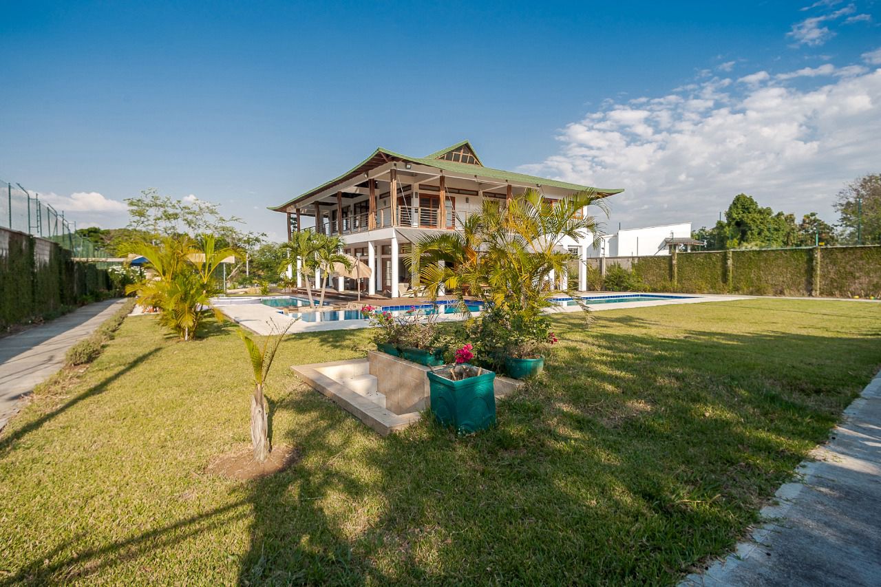 Casa de 5 alcobas en venta en Pance, Cali · foto 6 de 24