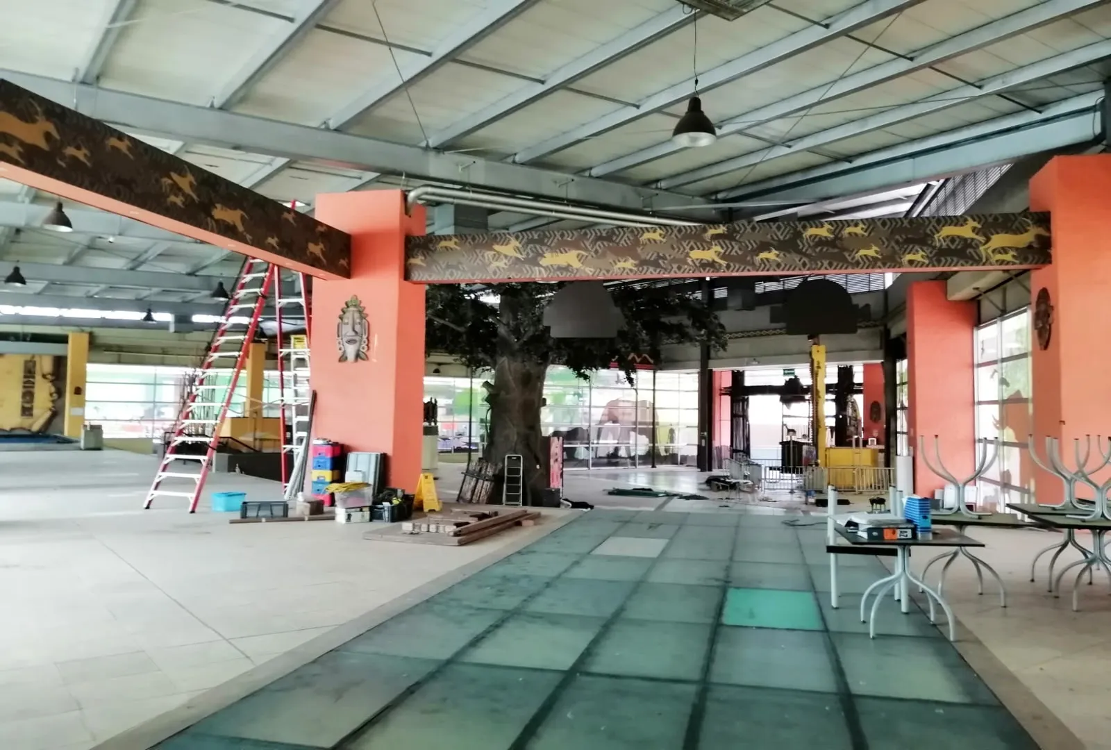 Local en arriendo en San Diego, Medellín, 1700 m² · foto 5 de 15