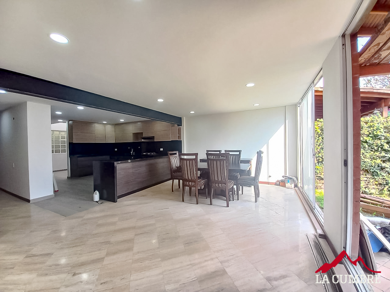 3BR House in Loma del Esmeraldal (220 m²)