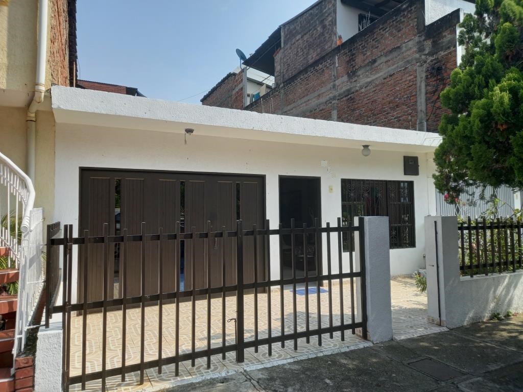Casa de 5 alcobas en venta en Melendez, Cali, 179 m² · foto 2 de 19