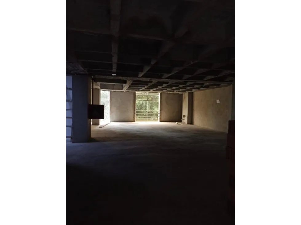 Oficina en arriendo en Conquistadores, Medellín, 1320 m² · foto 3 de 19