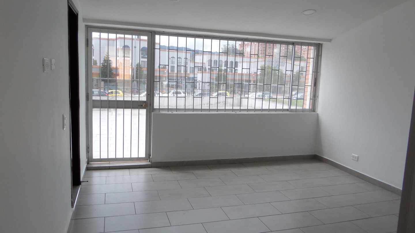 Casa de 2 alcobas en venta en Niza Cordoba, Bogotá, 421 m² · foto 16 de 20