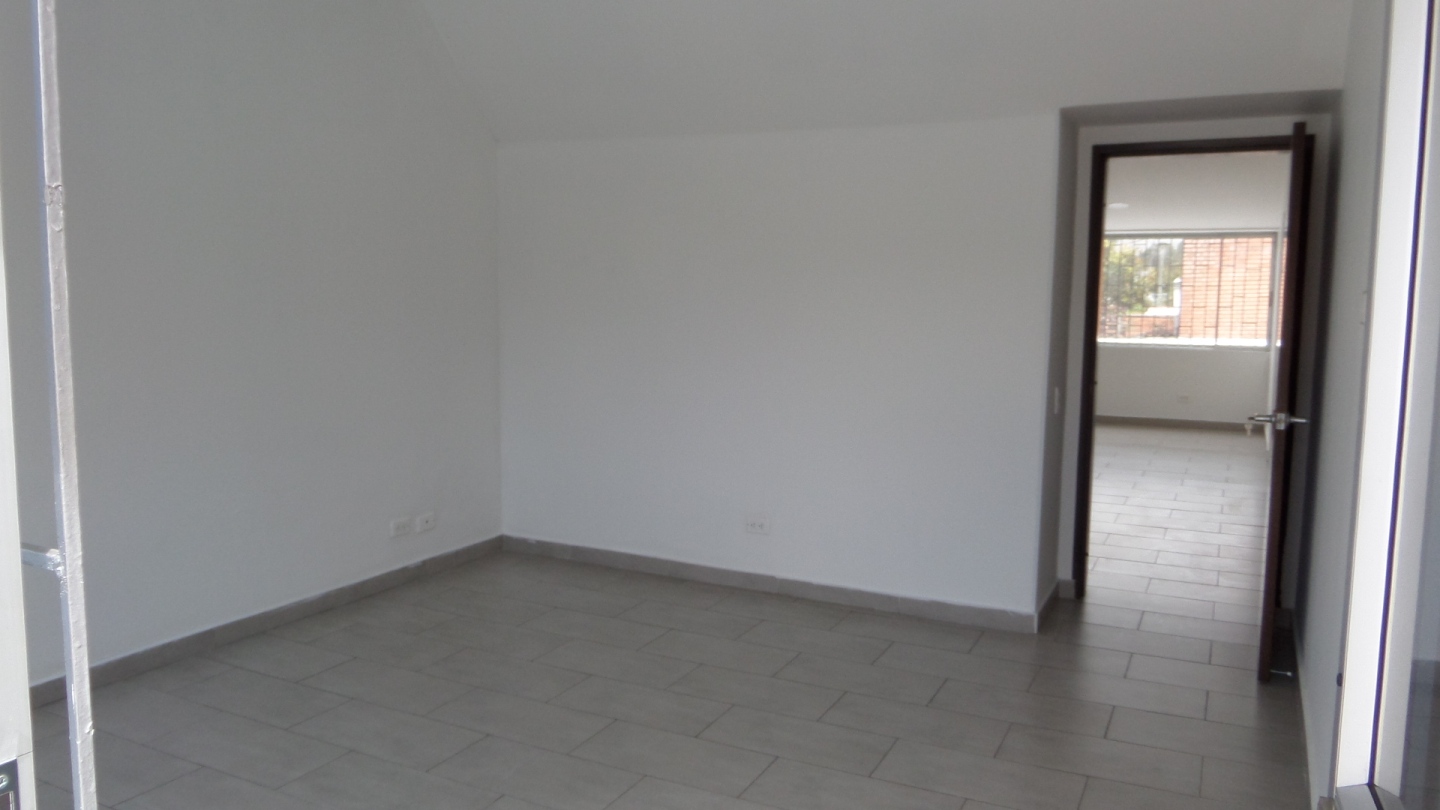 Casa de 2 alcobas en venta en Niza Cordoba, Bogotá, 421 m² · foto 19 de 20
