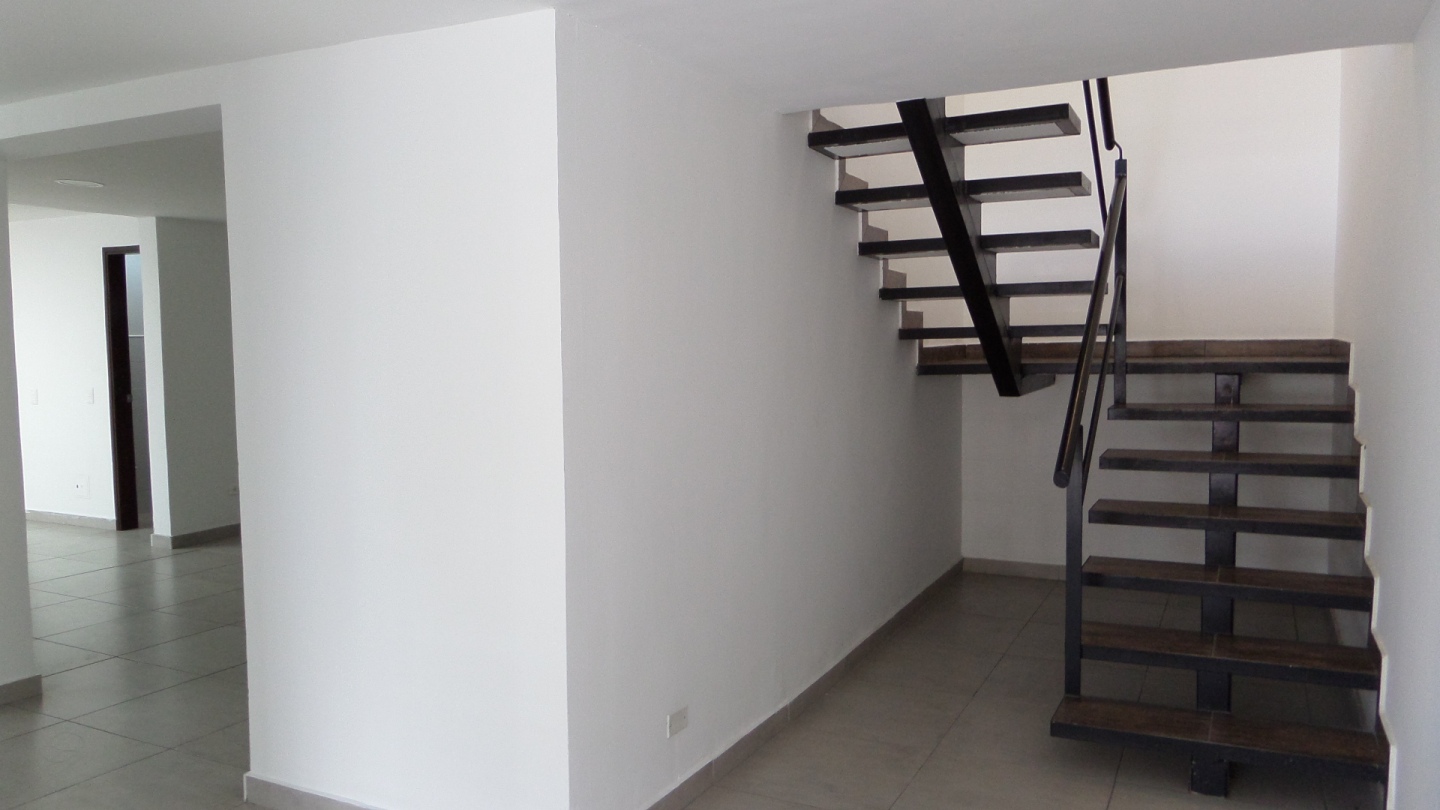 Casa de 2 alcobas en venta en Niza Cordoba, Bogotá, 421 m² · foto 5 de 20