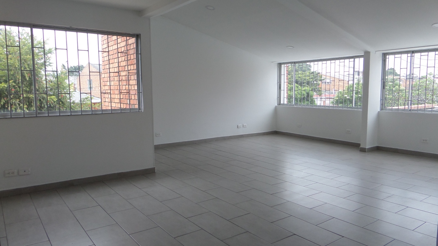 Casa de 2 alcobas en venta en Niza Cordoba, Bogotá, 421 m² · foto 8 de 20