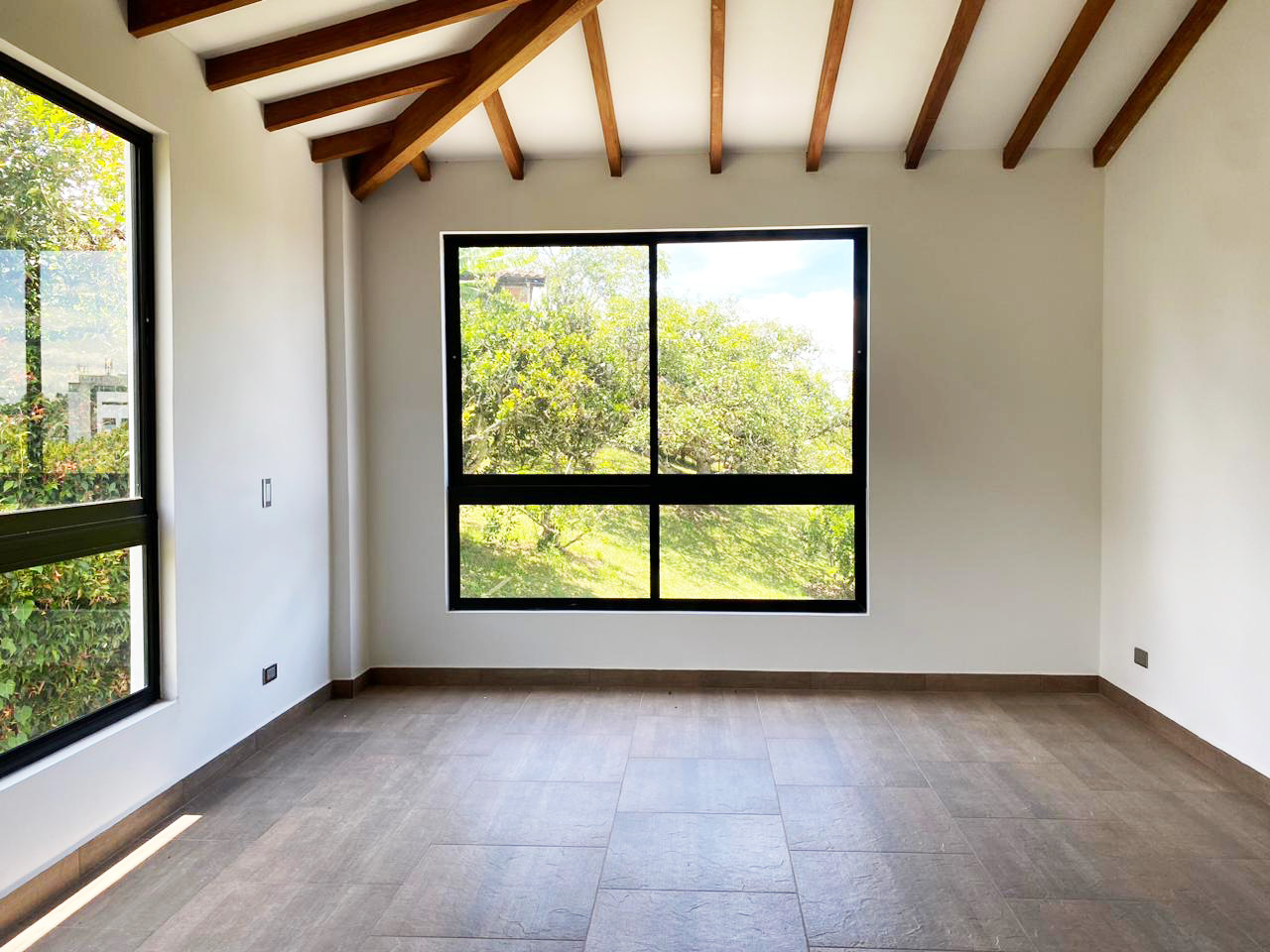 Casa de 4 alcobas en venta en Centro, Rionegro, 380 m² · foto 4 de 20