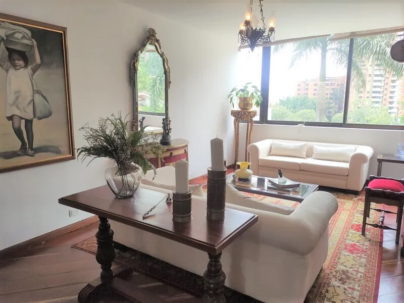 Apartamento de 2 alcobas en venta en Los Balsos, Medellín, 117 m² · foto 3 de 17