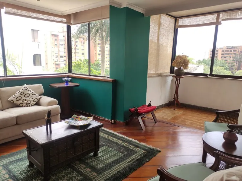 Apartamento de 2 alcobas en venta en Los Balsos, Medellín, 117 m² · foto 5 de 17