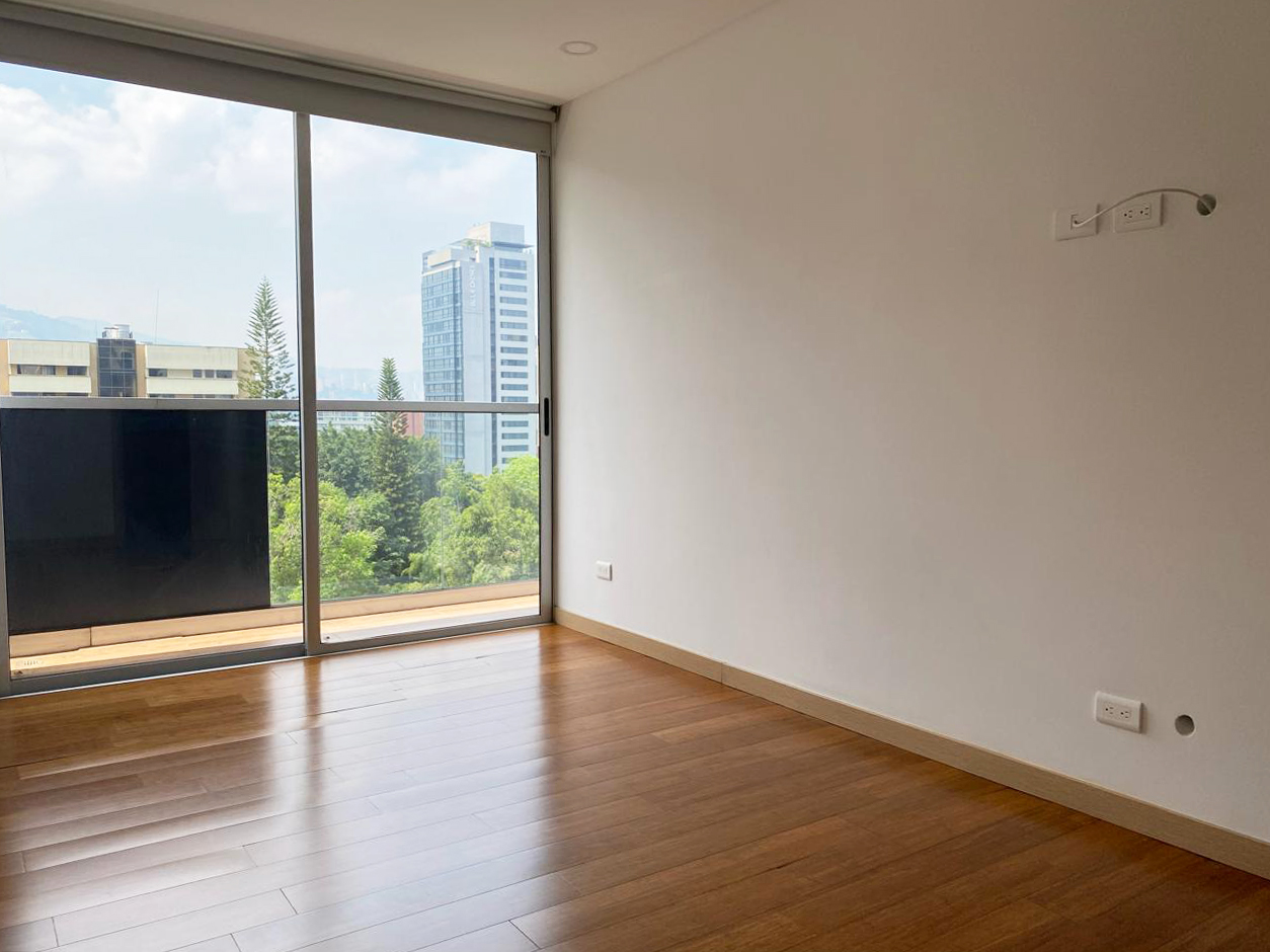 Apartamento de 2 alcobas en venta en El Diamante 2, Medellín, 71 m² · foto 10 de 16
