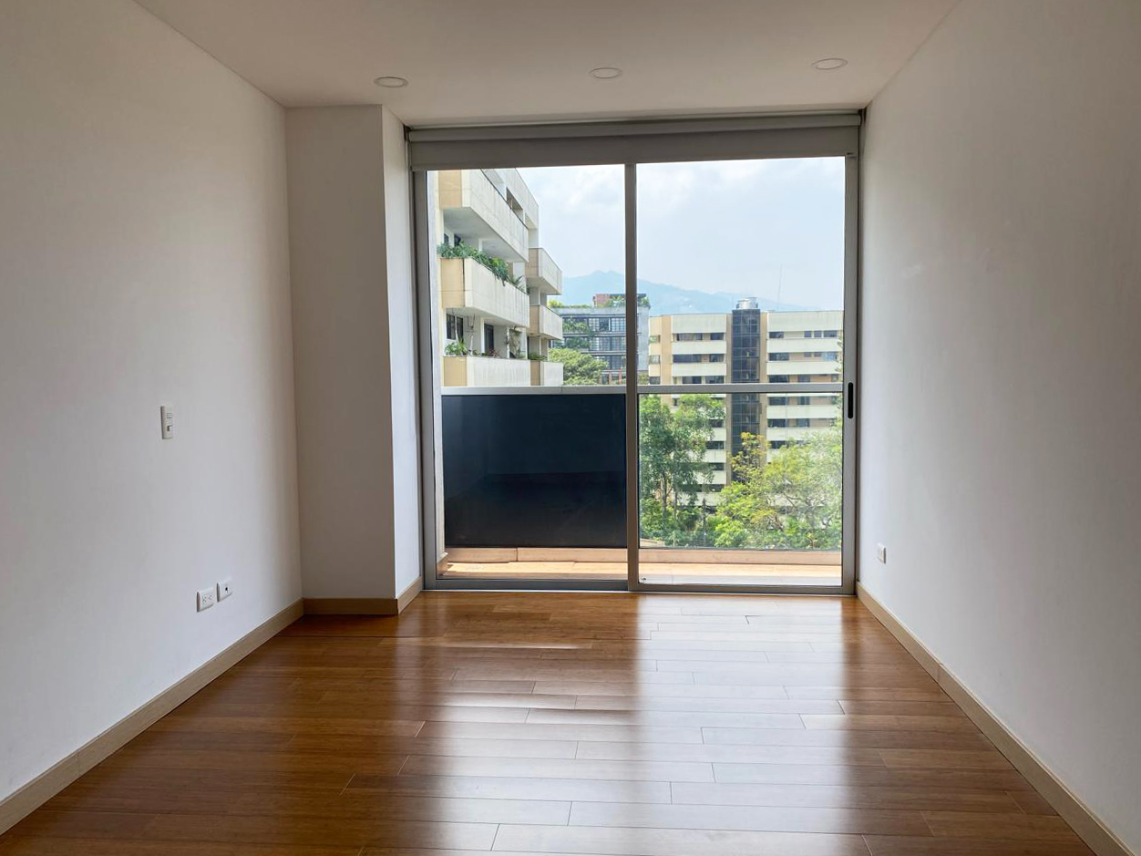 Apartamento de 2 alcobas en venta en El Diamante 2, Medellín, 71 m² · foto 7 de 16
