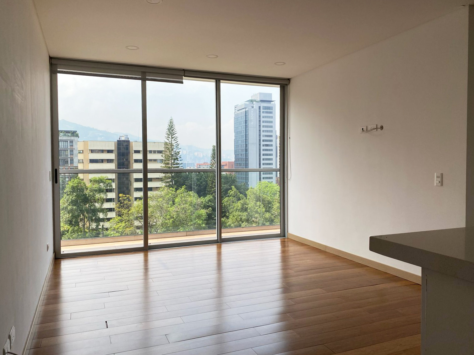 Apartamento de 2 alcobas en venta en El Diamante 2, Medellín, 71 m² · foto 8 de 16