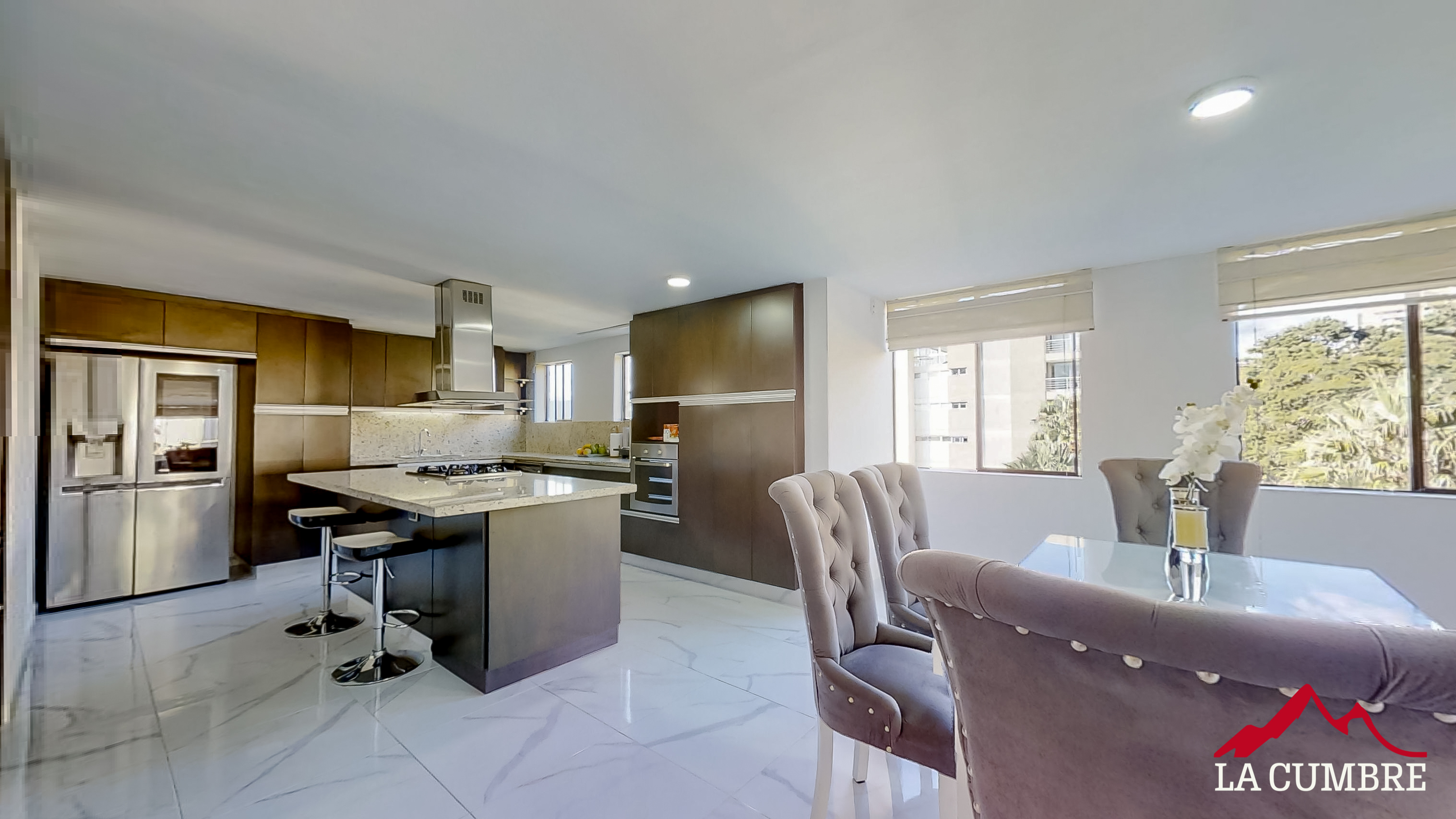 Apartamento en arriendo en El Poblado, Medellín · foto 5 de 12