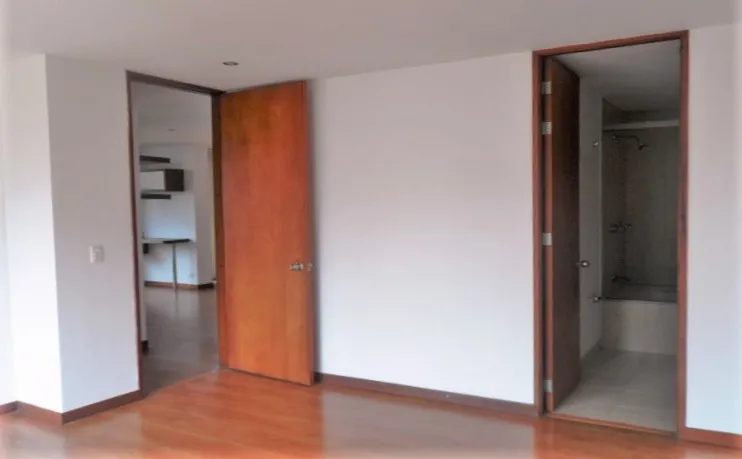 Apartamento de 2 alcobas en arriendo en El Poblado, Medellín, 115 m² · foto 11 de 18