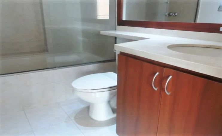 Apartamento de 2 alcobas en arriendo en El Poblado, Medellín, 115 m² · foto 13 de 18