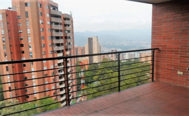 Apartamento de 2 alcobas en arriendo en El Poblado, Medellín, 115 m² · foto 14 de 18