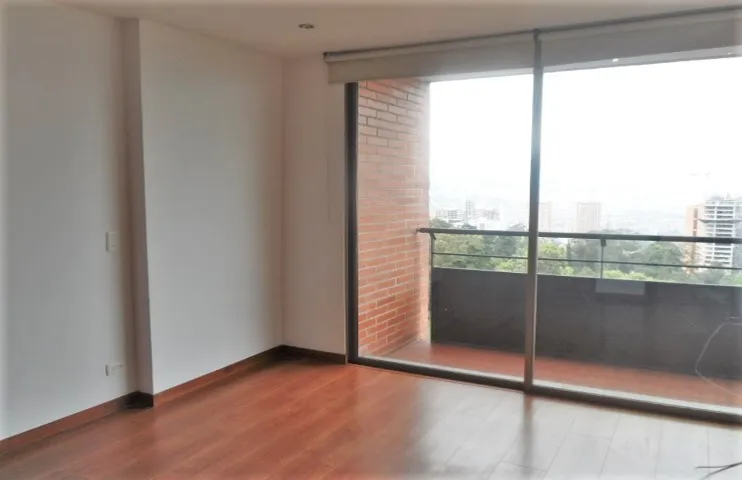 Apartamento de 2 alcobas en arriendo en El Poblado, Medellín, 115 m² · foto 8 de 18