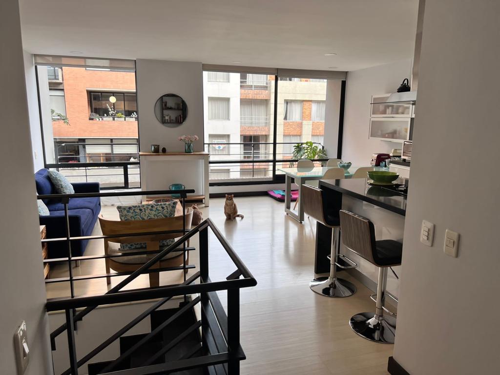 Apartamento de 2 alcobas en arriendo en El Virrey, Bogotá, 97 m² · foto 2 de 7