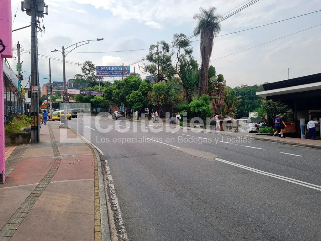 Local en arriendo en El Poblado, Medellín, 500 m² · foto 12 de 13