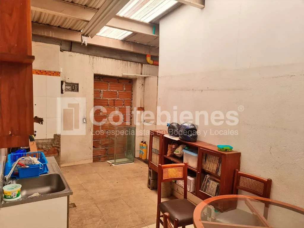 Local en arriendo en El Poblado, Medellín, 500 m² · foto 6 de 13