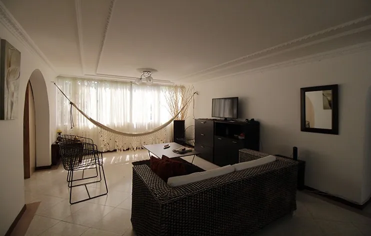 Apartamento de 4 alcobas en venta en La Aguacatala, Bogotá, 168 m² · foto 2 de 24