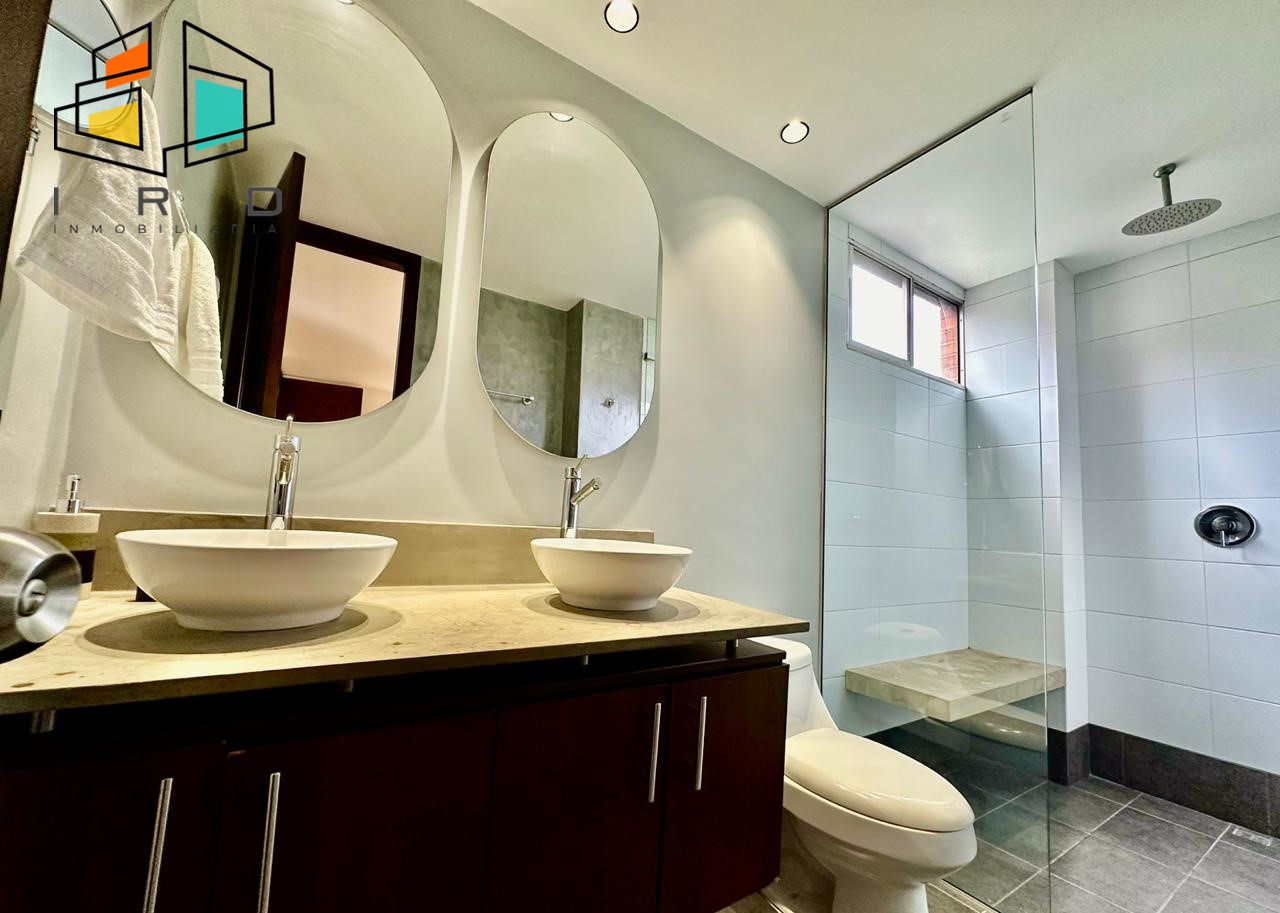 Apartamento en arriendo en Castropol, Medellín · foto 20 de 24