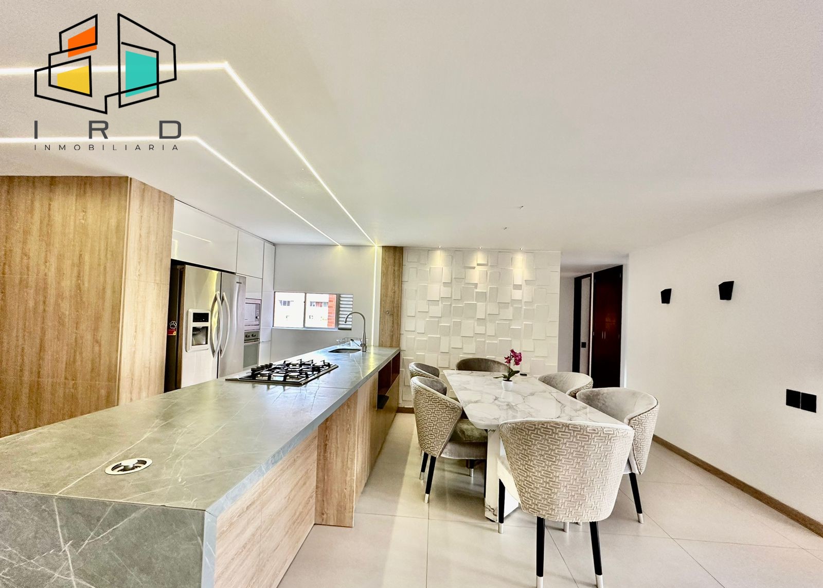 Apartamento en arriendo en Castropol, Medellín · foto 4 de 24