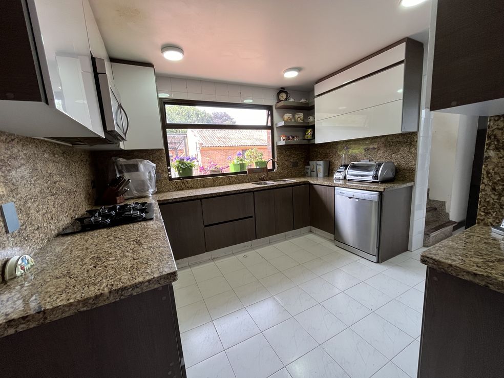 Casa de 6 alcobas en venta en Sindamanoy, Chía, 712 m² · foto 16 de 24