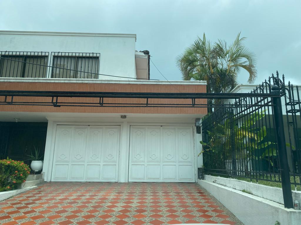 Casa de 5 alcobas en venta en Altos De Riomar, Barranquilla, 642 m² · foto 14 de 24