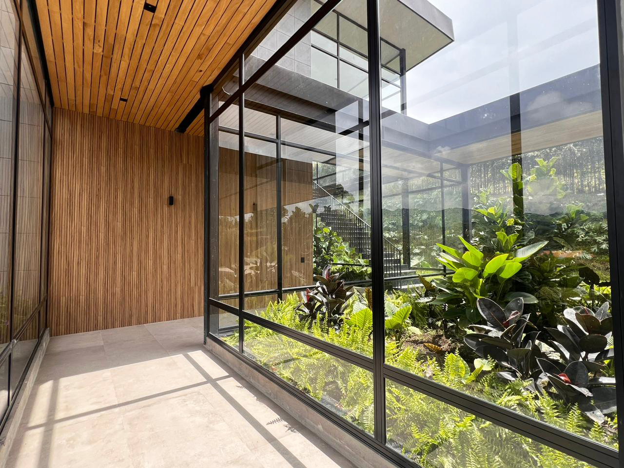 Casa de 4 alcobas en venta en El Porvenir, Rionegro, 450 m² · foto 13 de 20
