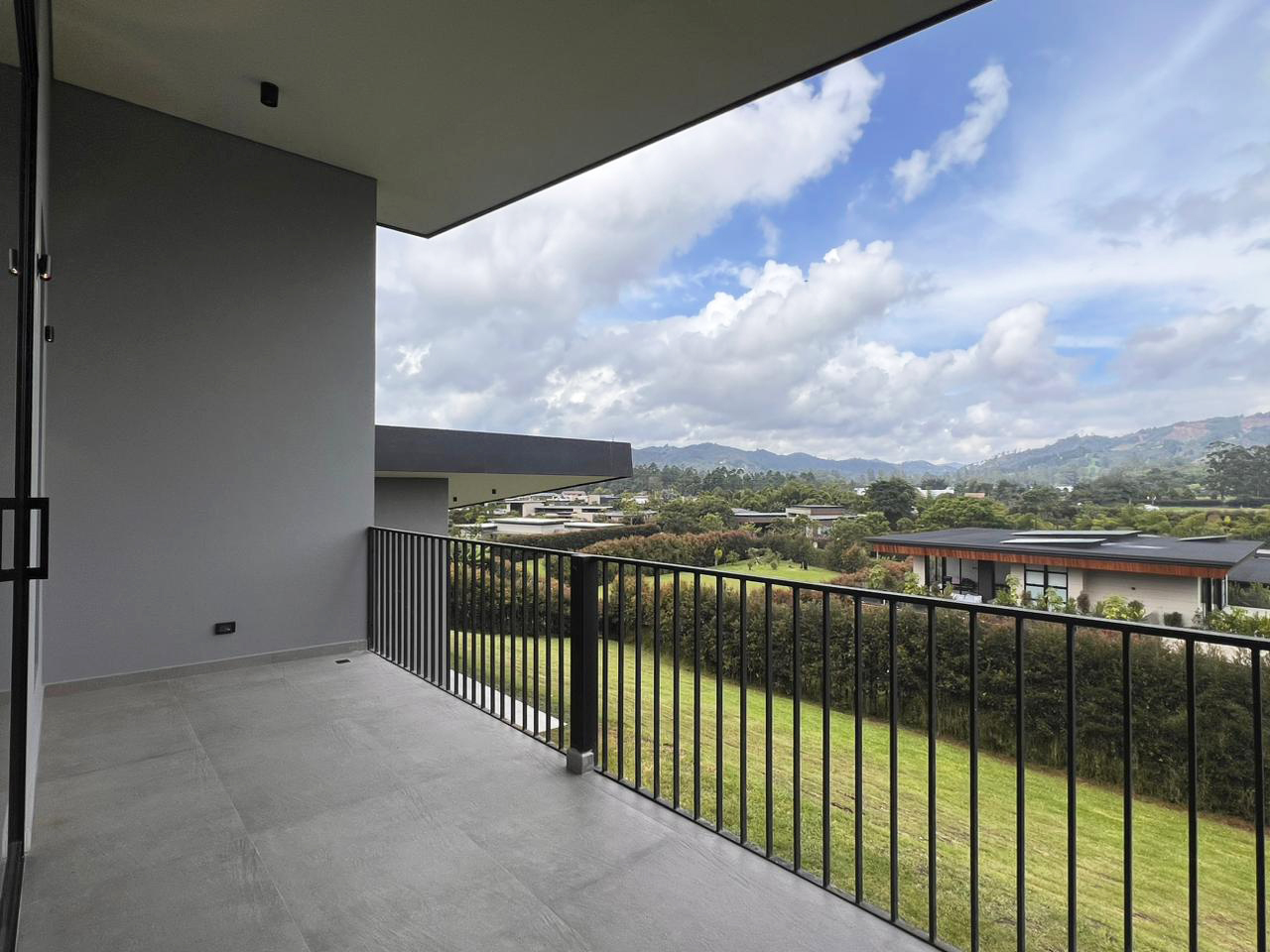 Casa de 4 alcobas en venta en El Porvenir, Rionegro, 450 m² · foto 17 de 20
