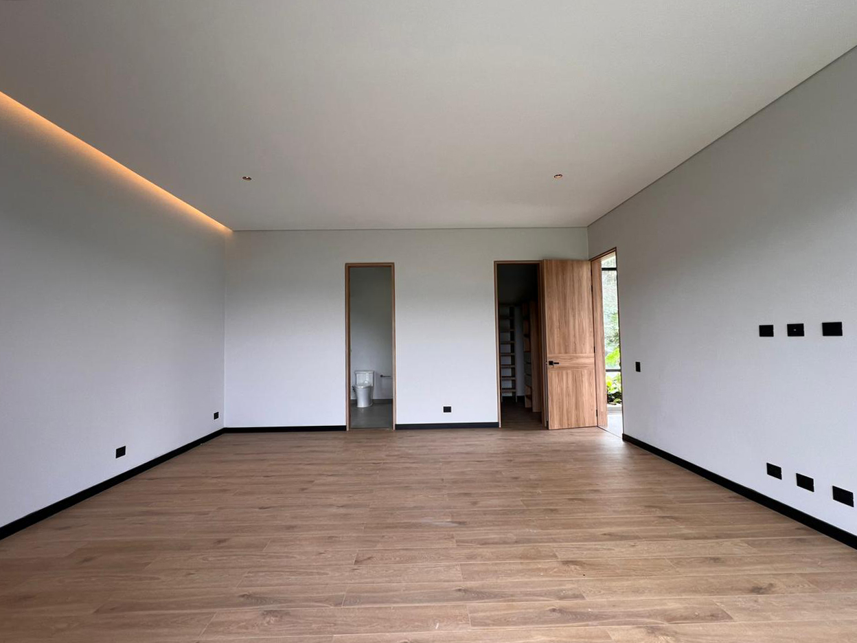 Casa de 4 alcobas en venta en El Porvenir, Rionegro, 450 m² · foto 8 de 20