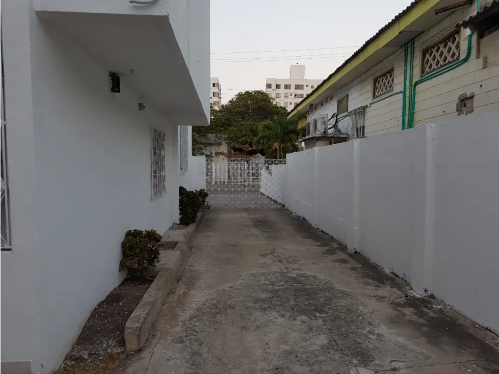 Casa de 10 alcobas en venta en Manga, Cartagena, 480 m² · foto 5 de 14