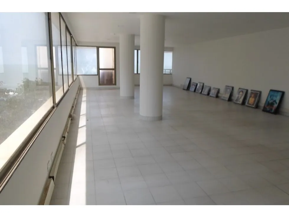 Oficina en arriendo en Bocagrande, Cartagena, 100 m² · foto 4 de 13