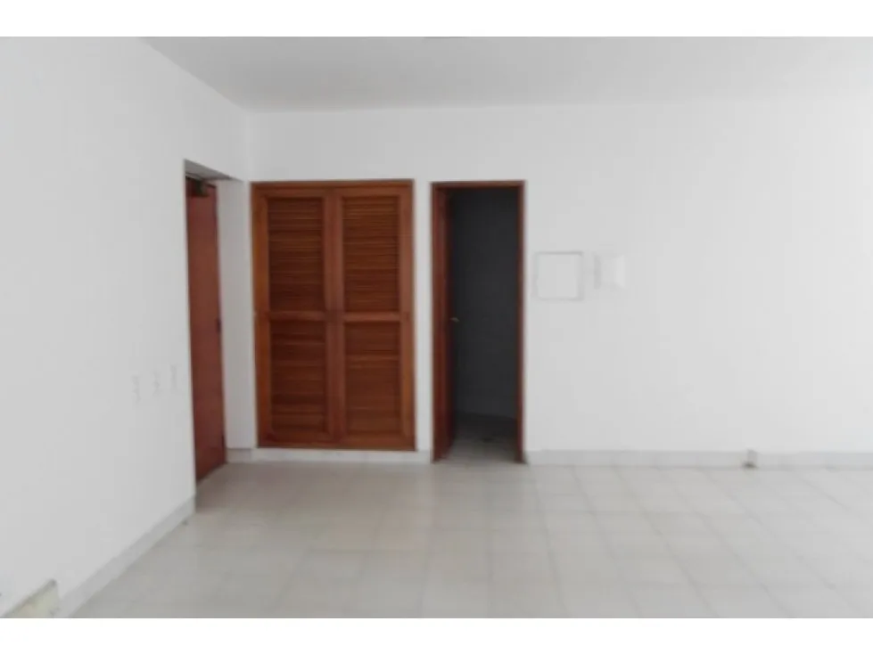 Oficina en arriendo en Bocagrande, Cartagena, 100 m² · foto 5 de 13
