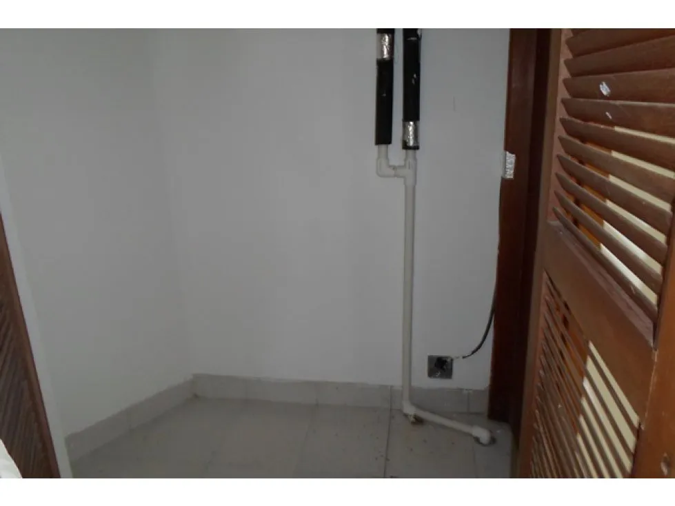 Oficina en arriendo en Bocagrande, Cartagena, 100 m² · foto 8 de 13