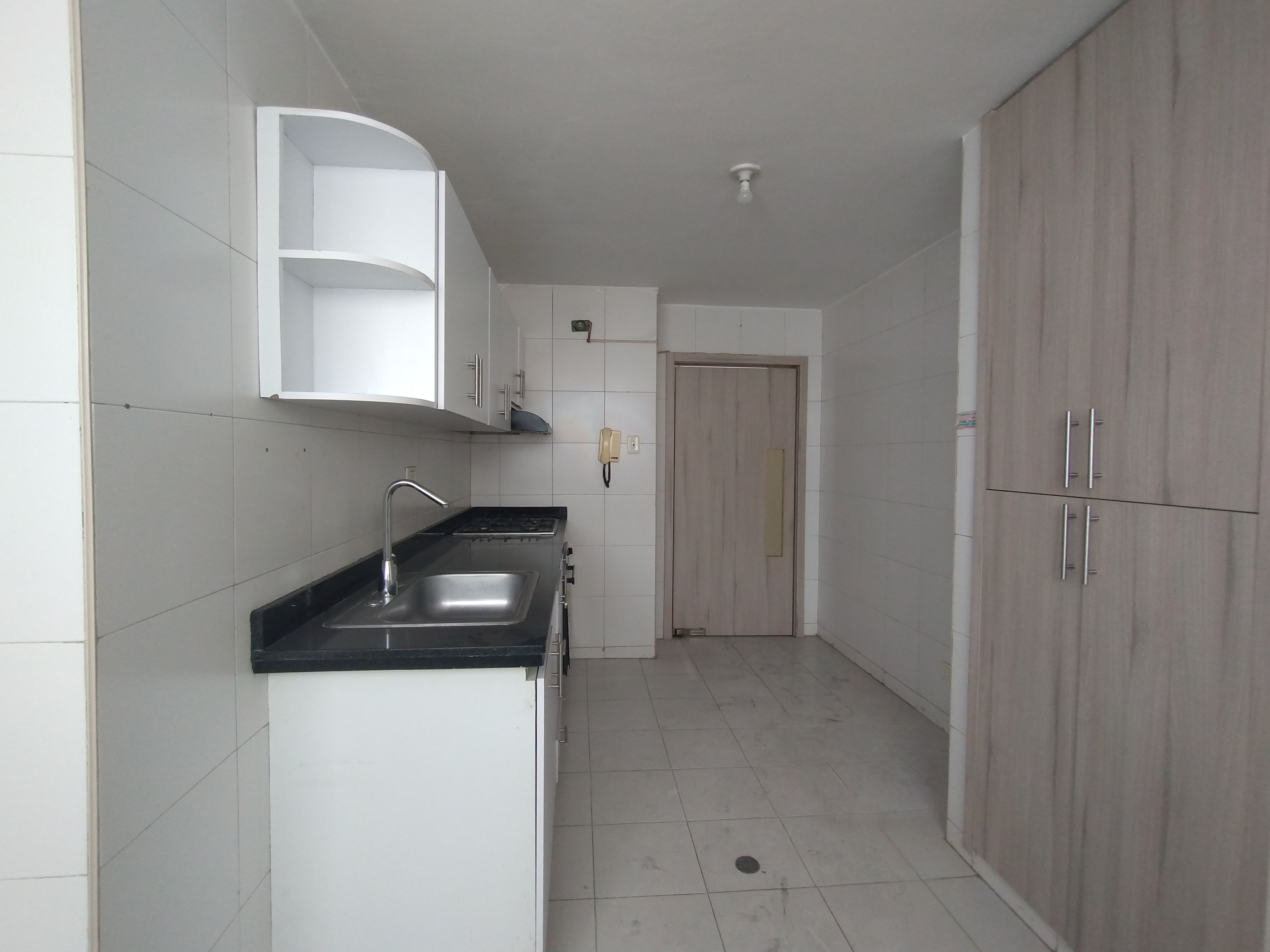 Apartamento en venta en Altos Del Prado, Barranquilla · foto 8 de 9