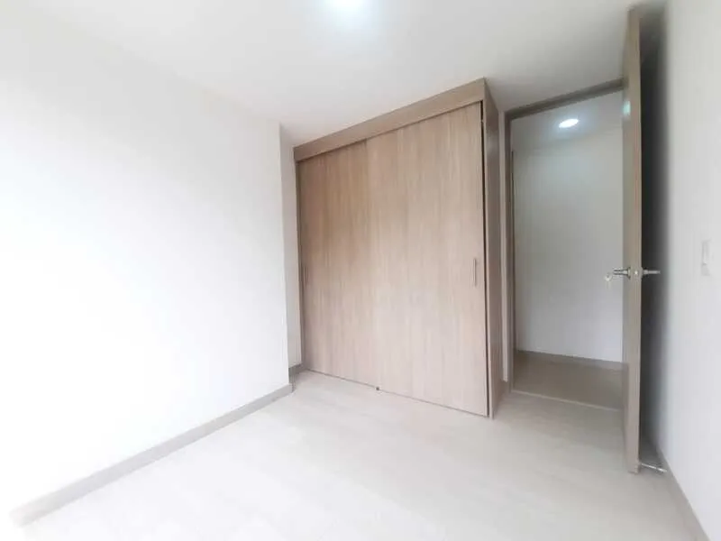 Apartamento de 3 alcobas en arriendo en Las Lomitas, Sabaneta, 86 m² · foto 12 de 19
