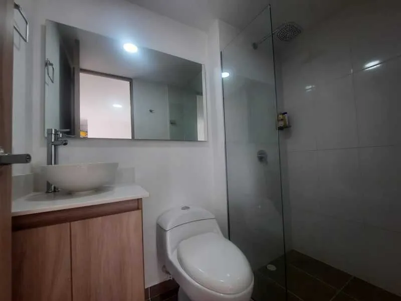 Apartamento de 3 alcobas en arriendo en Las Lomitas, Sabaneta, 86 m² · foto 16 de 19