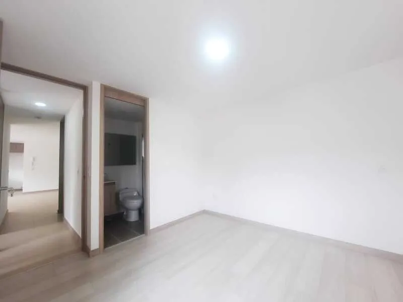 Apartamento de 3 alcobas en arriendo en Las Lomitas, Sabaneta, 86 m² · foto 10 de 19