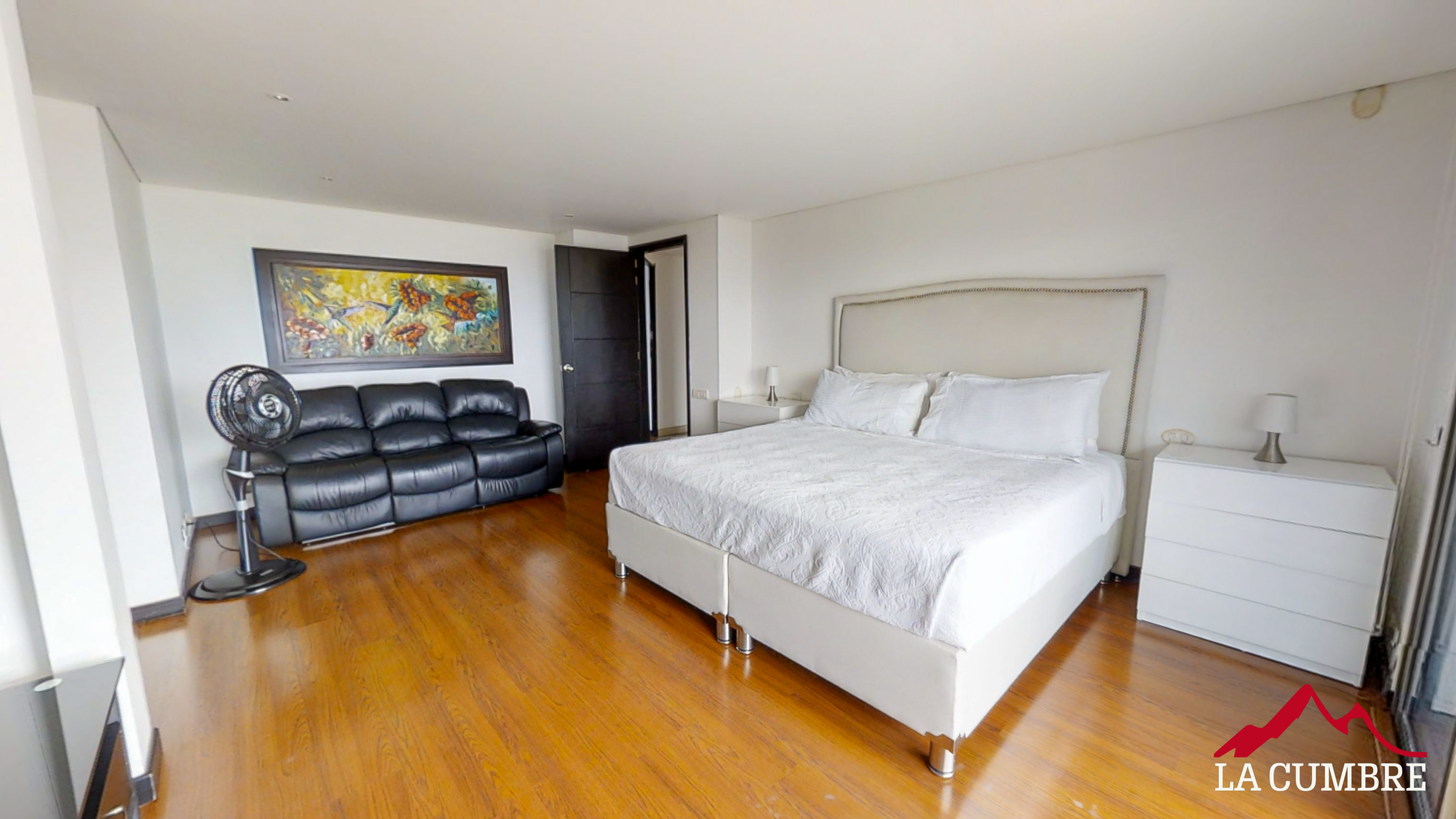 Apartamento de 4 alcobas en venta en El Diamante No. 2, Medellín, 360 m² · foto 5 de 12
