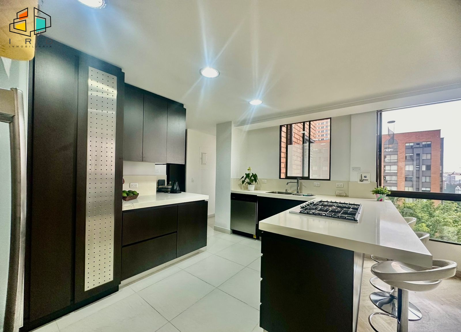 Apartamento en arriendo en Los Balsos, Medellín · foto 10 de 24