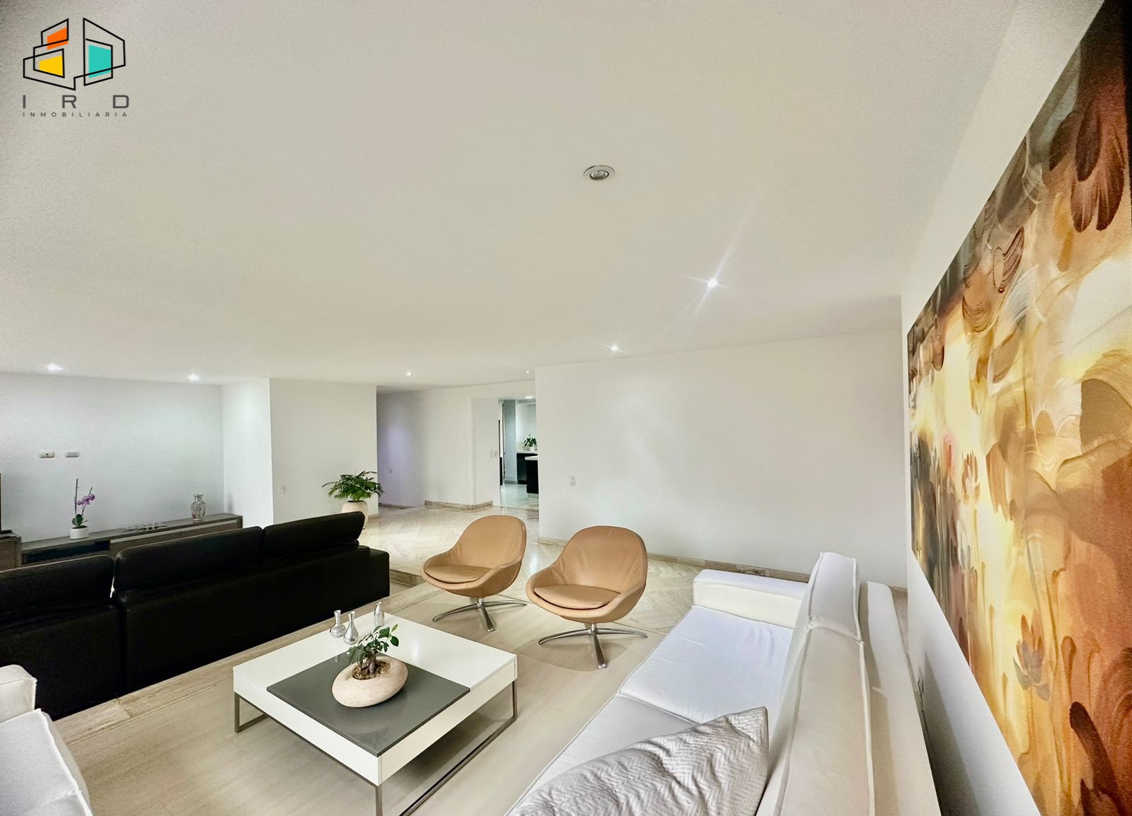 Apartamento en arriendo en Los Balsos, Medellín · foto 4 de 24