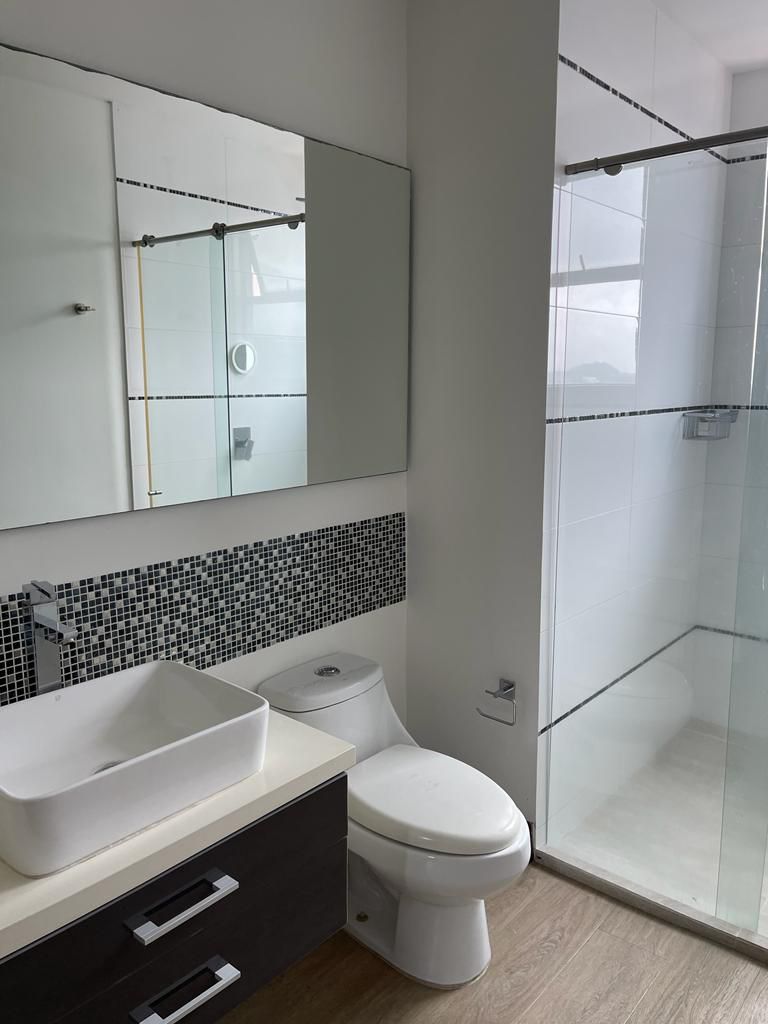 Apartamento en venta en Pinares, Pereira · foto 10 de 15