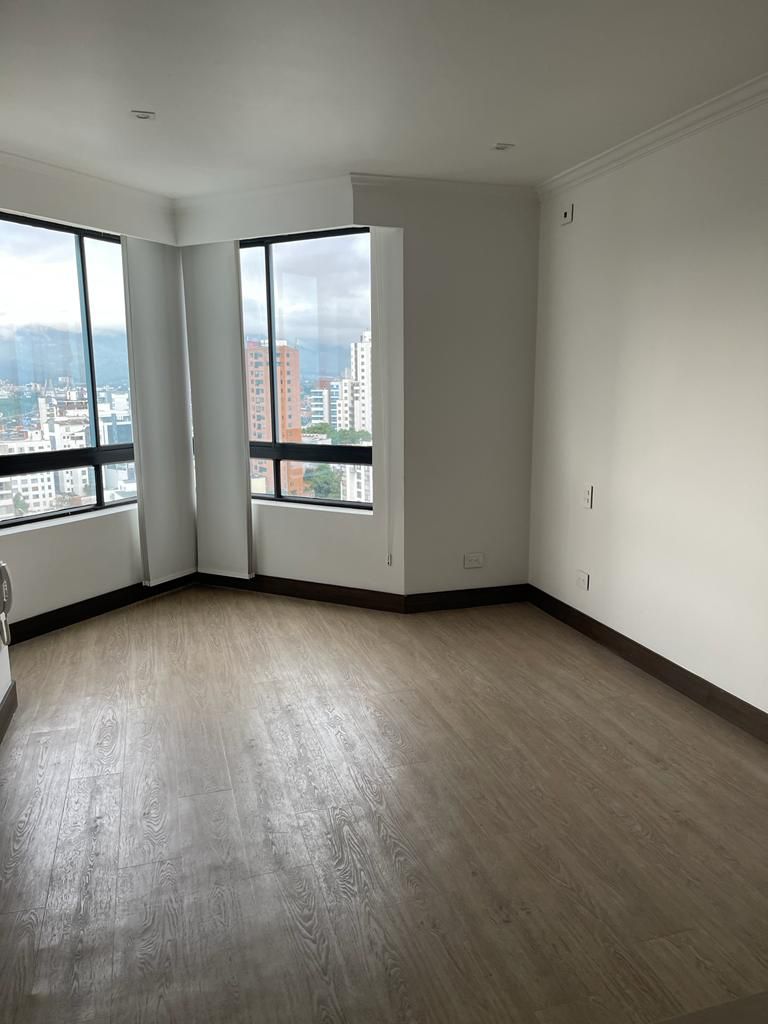 Apartamento en venta en Pinares, Pereira · foto 7 de 15