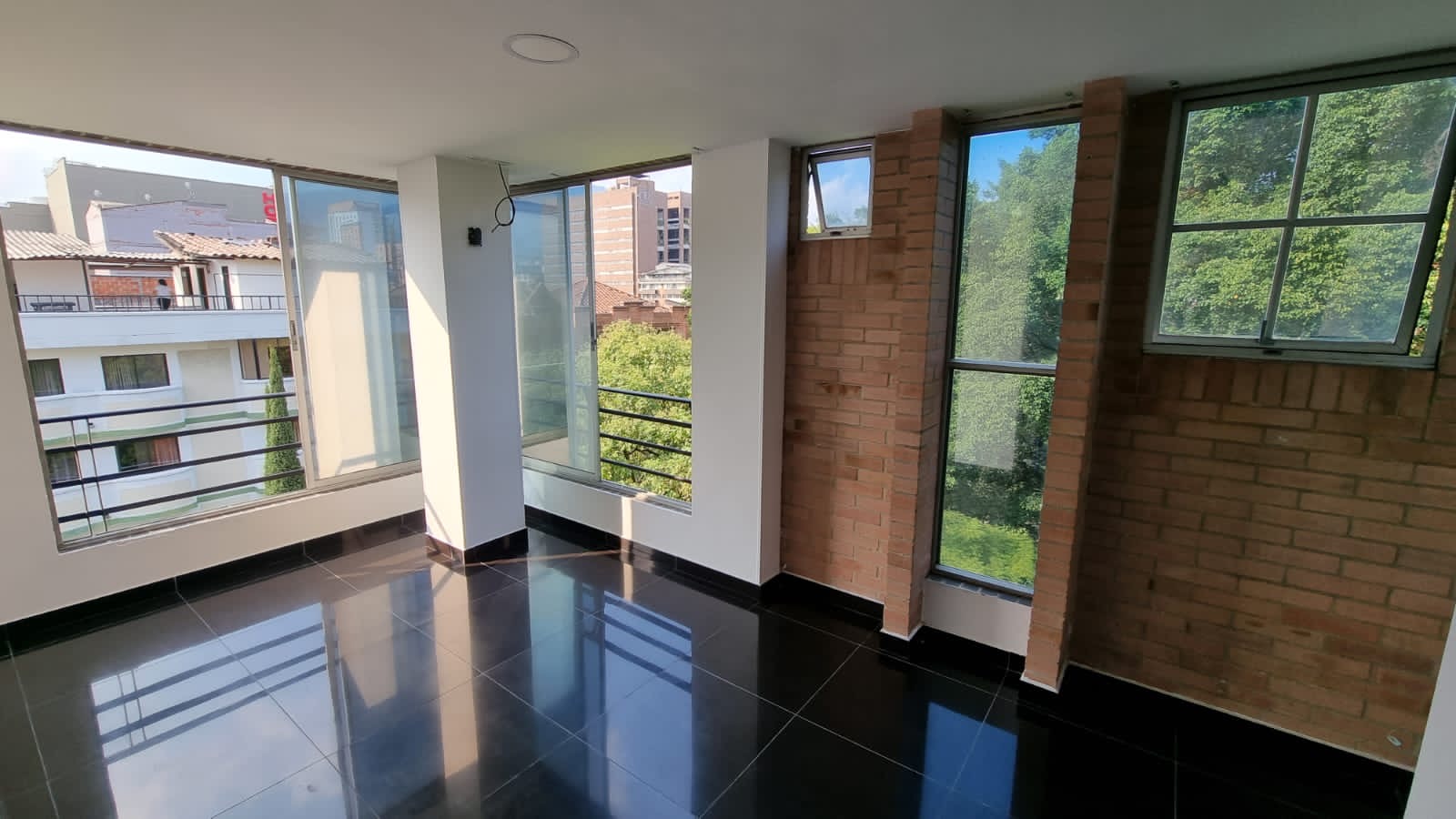 Edificio en venta en Estadio, Medellín, 3000 m² · foto 12 de 20