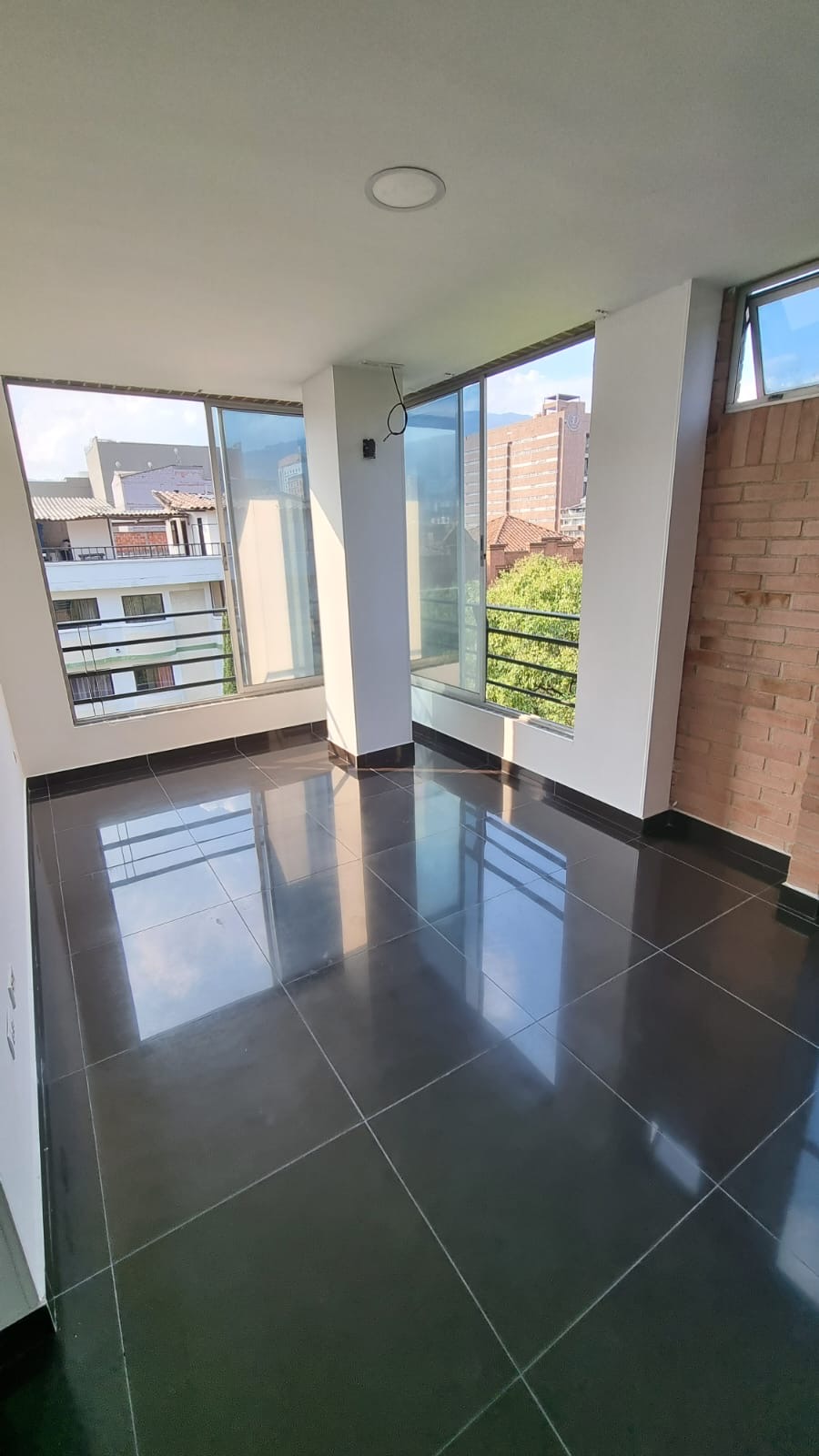 Edificio en venta en Estadio, Medellín, 3000 m² · foto 13 de 20