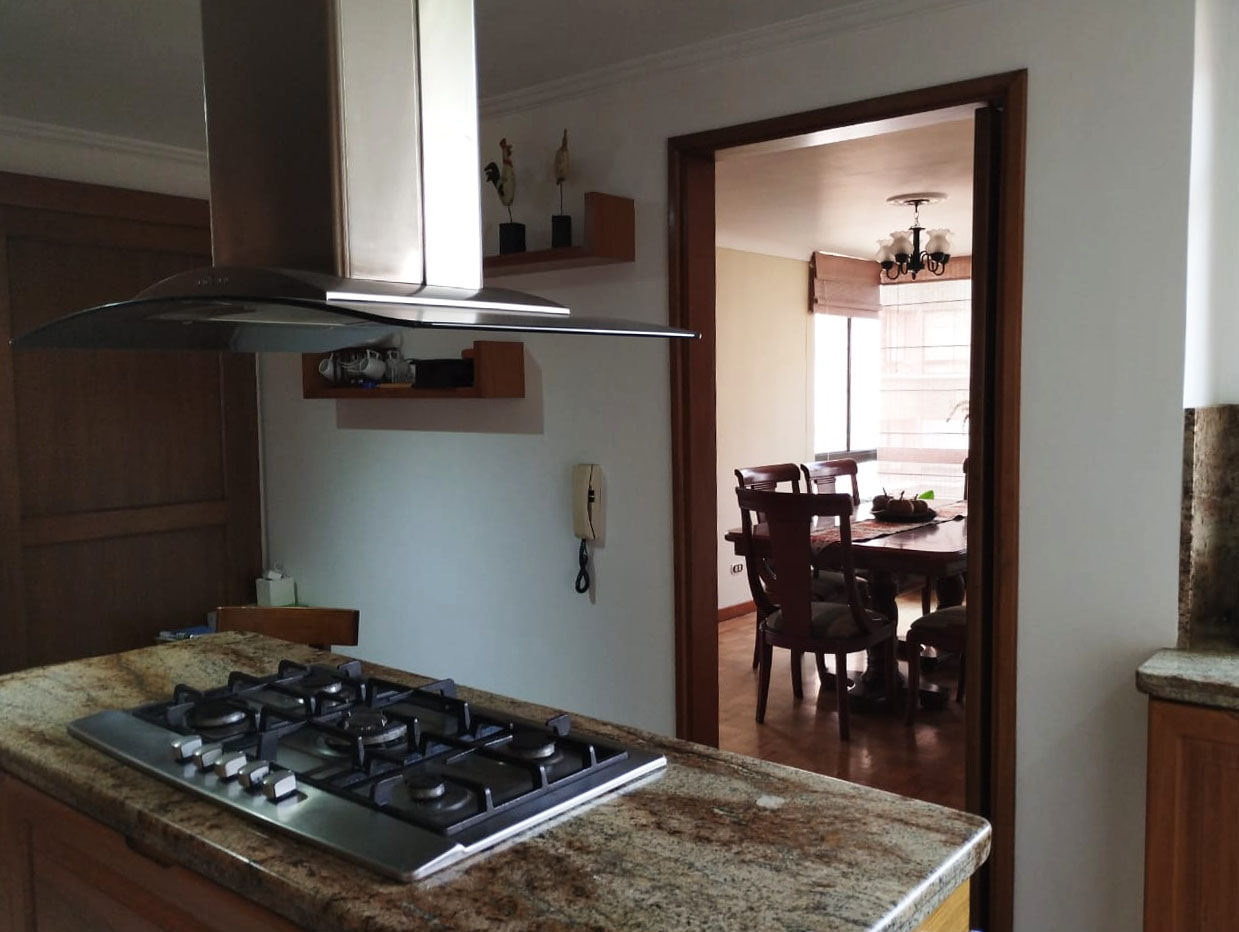 Apartamento de 4 alcobas en arriendo en Las Lomas No.2, Medellín, 254 m² · foto 7 de 16